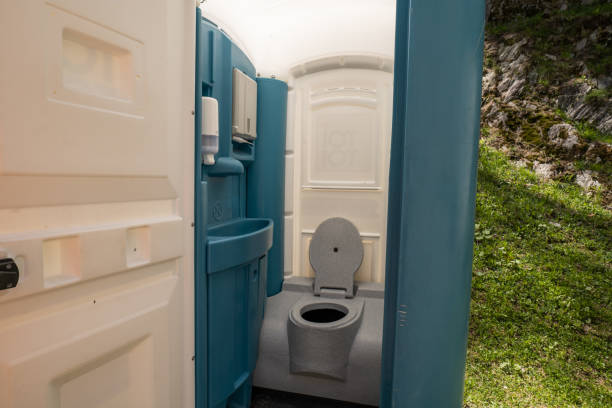 Porta potty delivery and setup in New Buffalo, MI